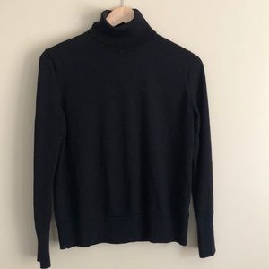 Gap turtleneck sweater